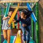 Center Parcs Les Bois Francs База отдыха Вернёй-сюр-Авр