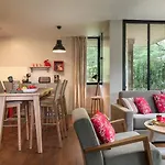 Center Parcs Les Bois Francs База отдыха