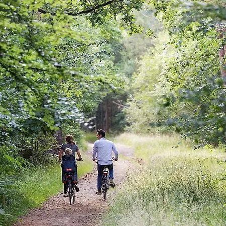 Center Parcs Les Bois Francs 3*