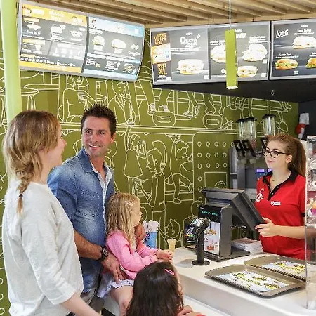 Center Parcs Les Bois Francs 3*