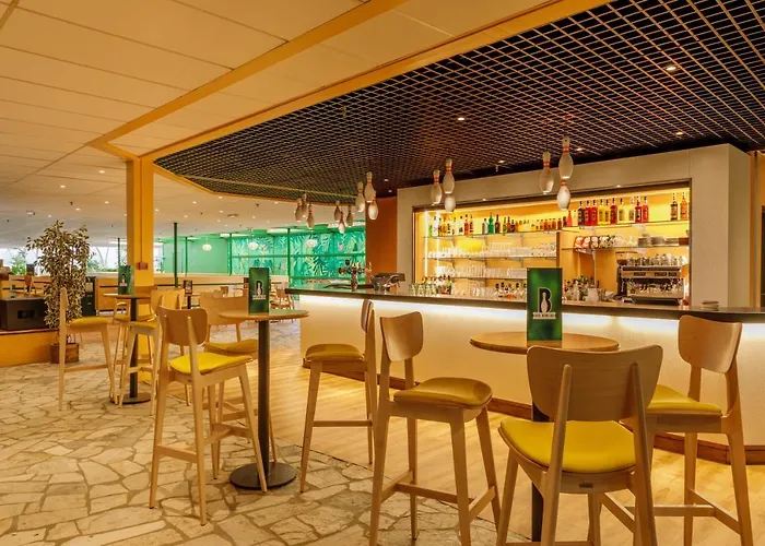 Center Parcs Les Bois Francs Tatil parkı 3*