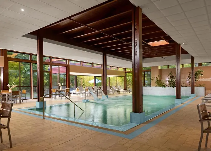 Center Parcs Les Bois Francs 3* Verneuil d'Avre et d'Iton