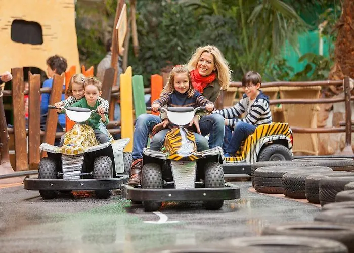 Center Parcs Les Bois Francs Tatil parkı 3*