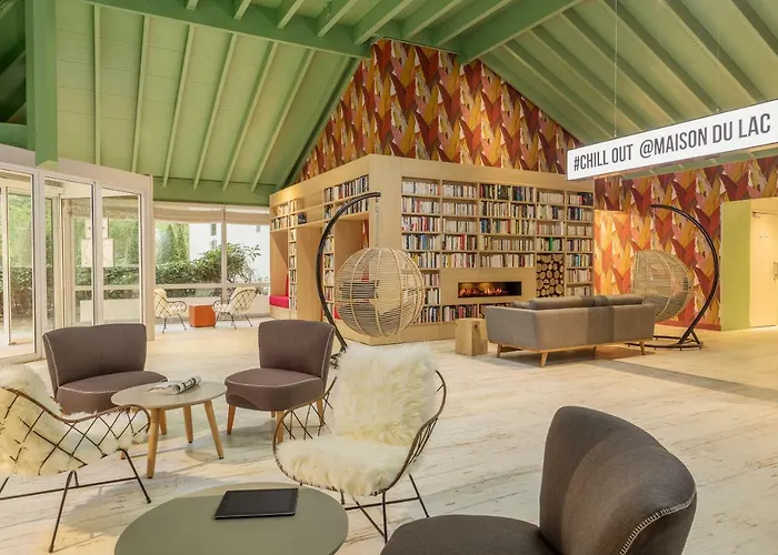 Center Parcs Les Bois Francs Tatil parkı 3*